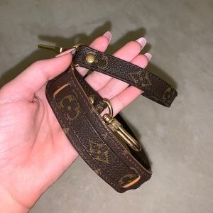 Louis Vuitton 35” monogrammed bag strap